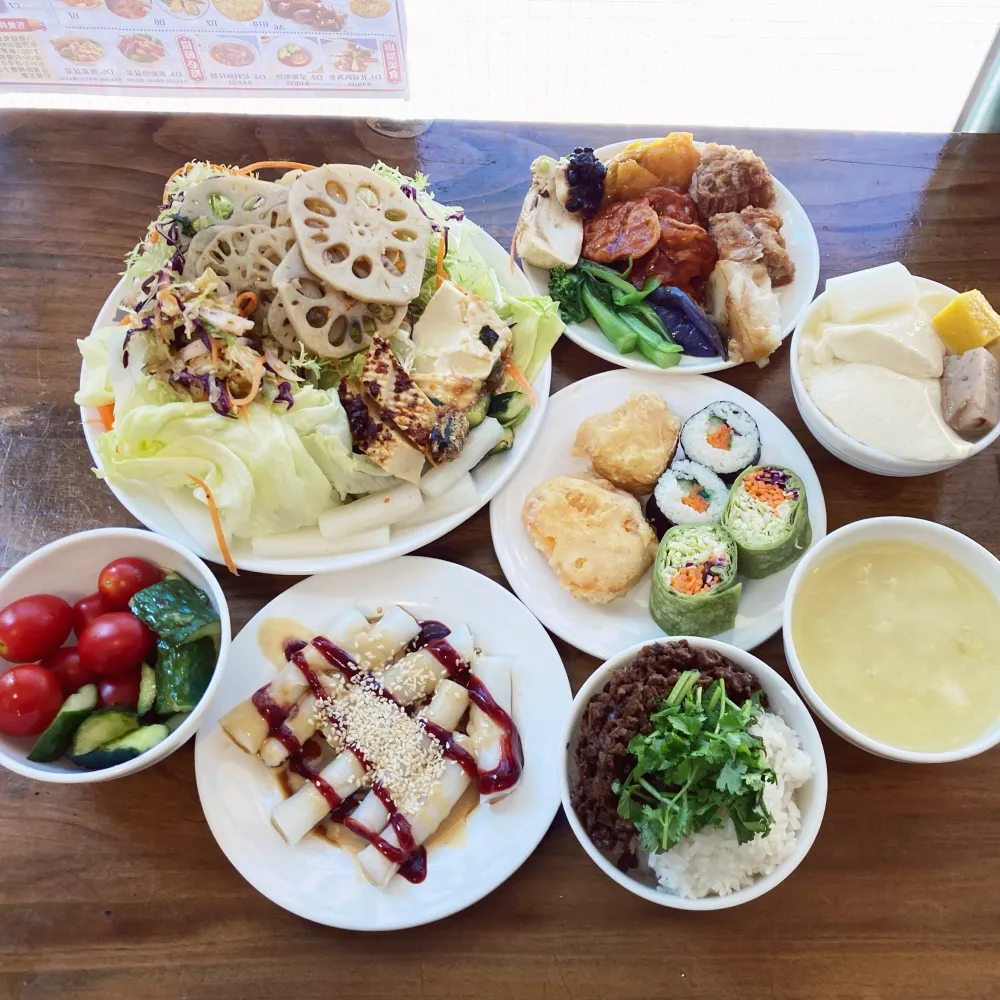 平價素食自助午餐🥗素來素往