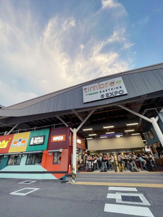 Container truck food market