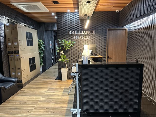 愛知・名古屋。最寄りは地下鉄『丸の内駅』シンプルに宿泊『BRILLIANCE HOTEL』