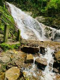 น้ำตกแม่กำปอง (Mae Kampong Waterfall)