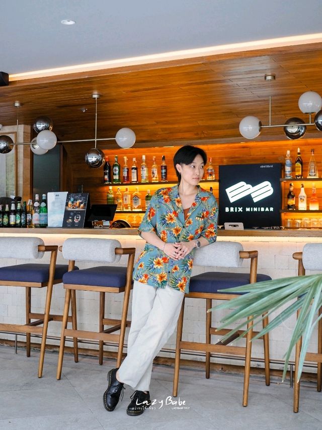 BRIX คาเฟ่วิวสระน้ำ ใน รร ดัง ริมแม่น้ำเจ้าพระยา