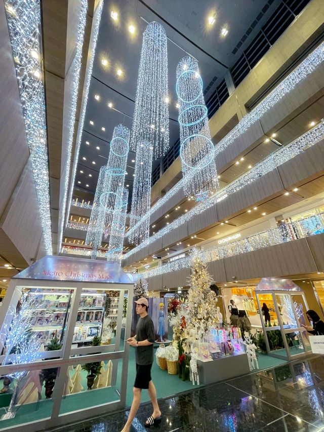 Shop at a Christmas market