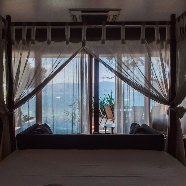 The Cliff Lipe | พูลวิลล่าหลีเป๊ะ