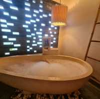 Hotel with bathtub @Rm2xx