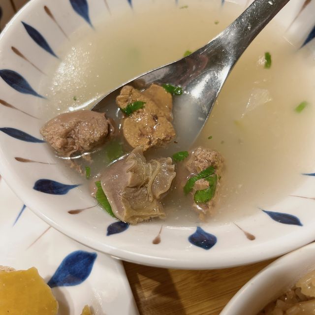 Susan姐滑溜海南雞，超邪惡鮮油㗎央多 