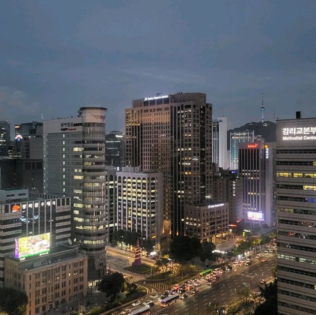 광화문 포시즌스 호텔 🏨 - 스위트룸 , 청와대뷰, 인룸다이닝, 조식