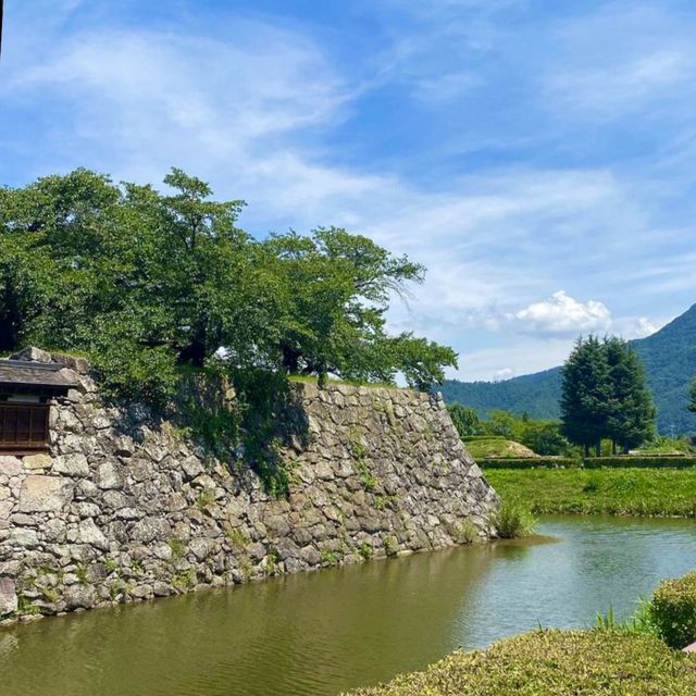 🌳 고즈넉한 문화재 사이로 잔잔한 산책을 즐길 수 있는 마츠시로 성터! ⭐️