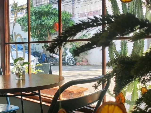 Normal life @ Normal Cafe ลาดพร้าว 71