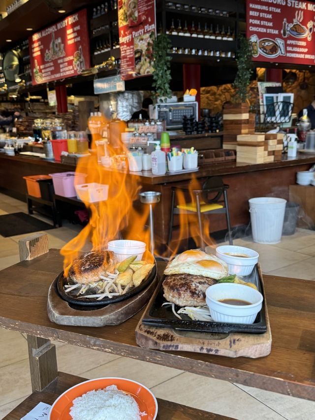 【大阪・なんばパークス】🇺🇸アメリカをモチーフにした開放的な店内✨️テラス席もあります