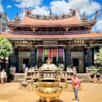 台北名所のパワースポット龍山寺