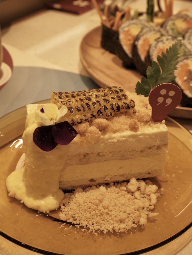 情侶打卡Cafe，甜品和韓式炸雞都出色