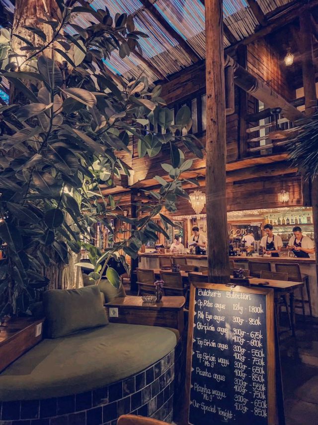 Wood Cafe Bali