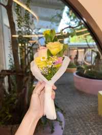 " Flerwows.bkk " คาเฟ่ย่านอารีย์