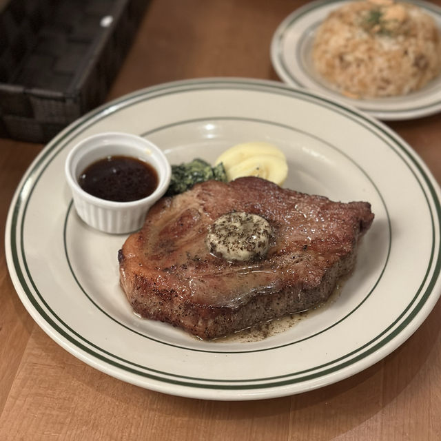 【ガッツリ豚肉を堪能したいなら】マロリーポークステーキ中目黒