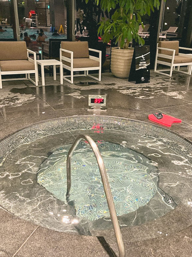 지금 날씨에 딱 좋은 수영장 호캉스 추천🏊🏻‍♀️