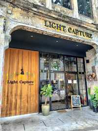 Light Capture Cafe by H.O.N