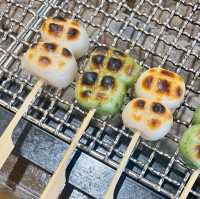 【八女グルメ】炭火焼きで焼いたお団子が外かりっと中とろ～りで最高に美味しかった