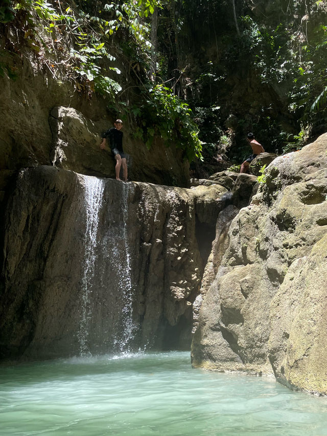 Take a chill break in cold waters and test your courage at Dao & Binalayan waterfalls 