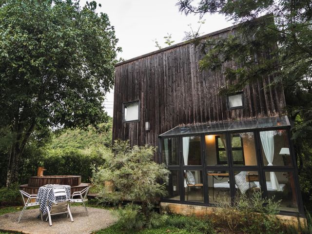 The Birder's Lodge