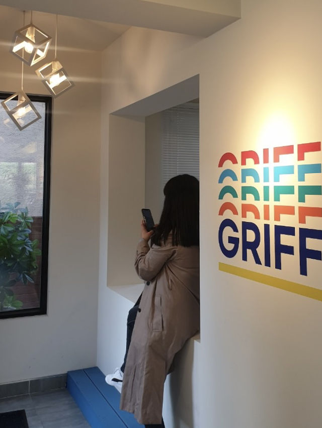 목포 감성카페 “그리핀”