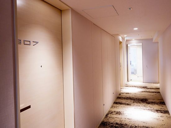 六本木雷姆酒店：高級寬敞體驗，舒適現代化住宿推薦！