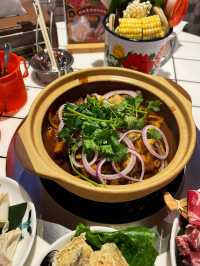 「香港情懷特色雞煲火鍋店，回味無窮！」