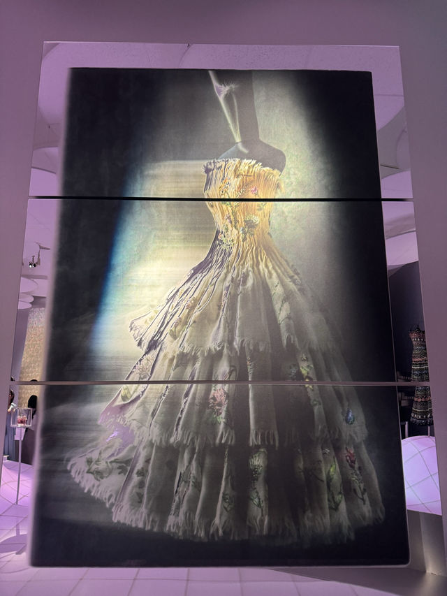 〜東京都〜女子必見！可愛すぎるディオール展✨期間限定予約方法も見てね！