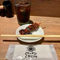【大阪・新今宮】博多串焼きを楽しめる博多屋台風居酒屋「バッテンよかとぉ 新今宮えびす横丁店」