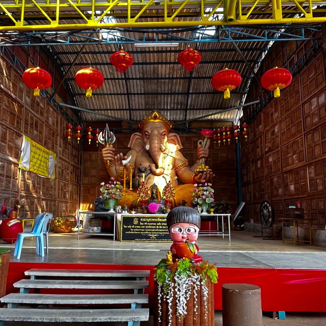 วัดที่พระแม่กวนอิมองค์ใหญ่มากกกกก 
