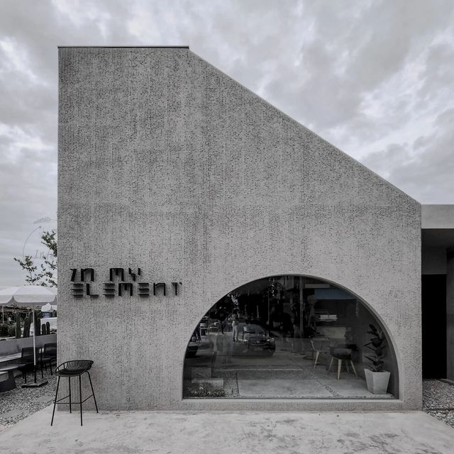 🍯In My Element Cafe คาเฟ่สไตล์ Brutalist