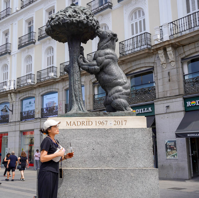 🇪🇸스페인 마드리드 솔광장에서 곰동상이랑 사진찍기🇪🇸