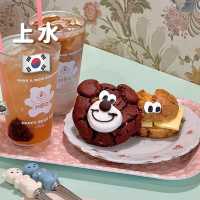 【韓国旅行🇰🇷/ソウル】カラフルなスイーツが並んでいるお家型カフェ🏡