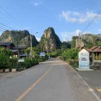 หลังเขา Cafe & Homestay
