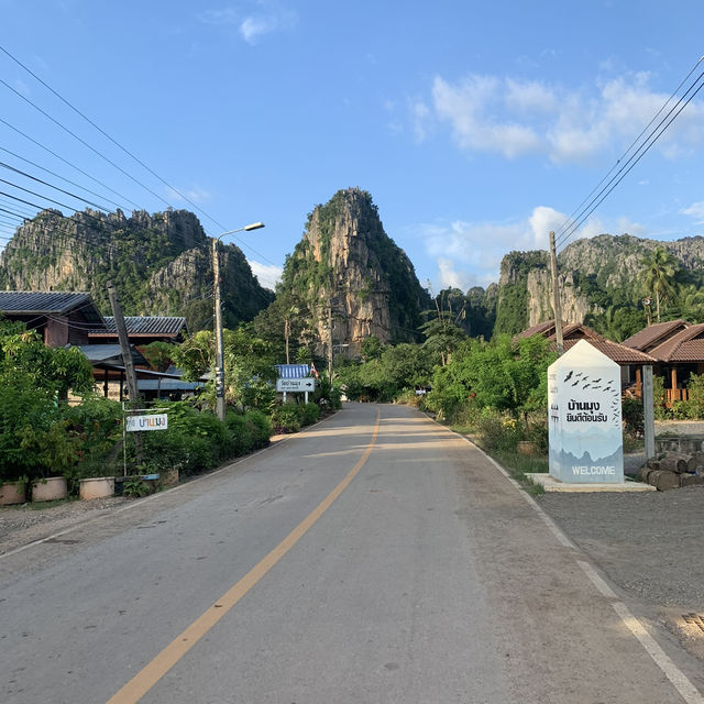หลังเขา Cafe & Homestay