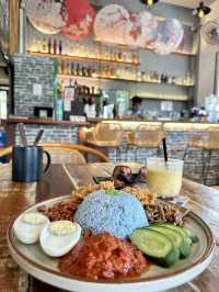 Biru Biru Cafe & Bar