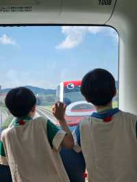이색 기차여행은 캡슐열차로!