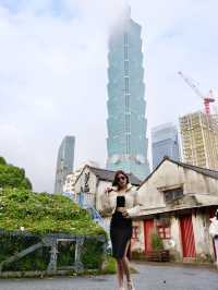 พิกัดถ่ายรูปคู่ Taipei 101
