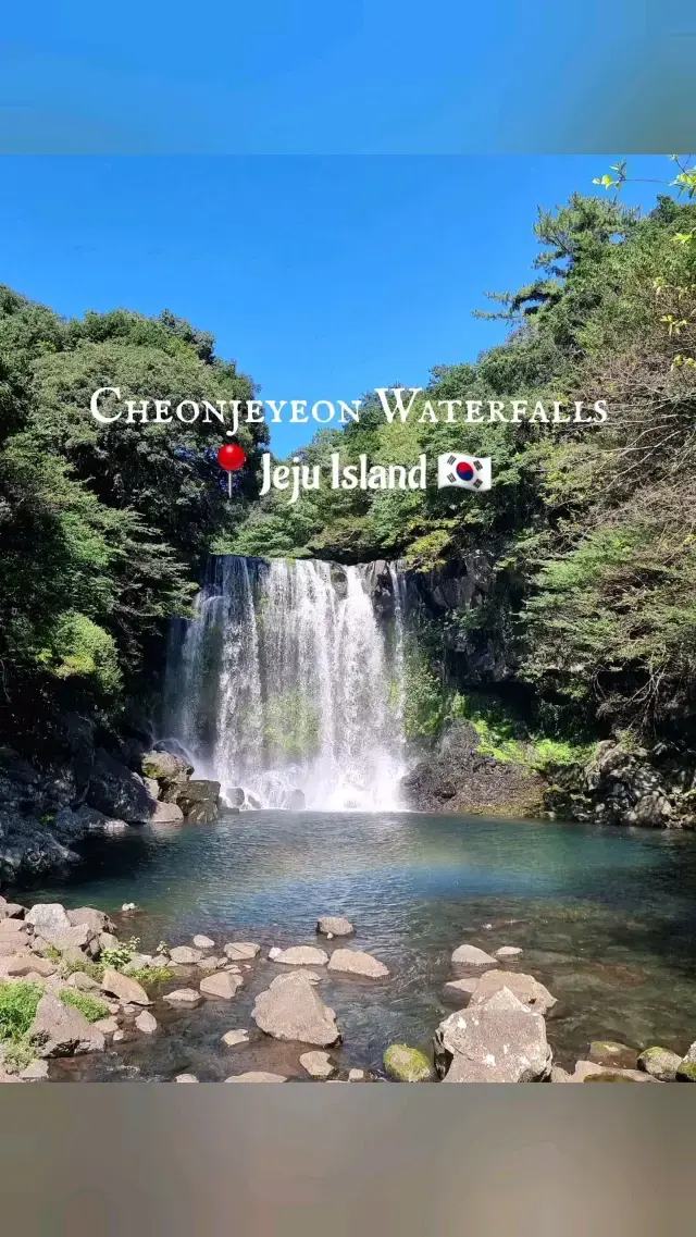 🇰🇷 Cheonjeyeon Waterfalls 📍Jeju Island