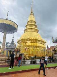 วัดพระธาตุหริภุญชัย วรมหาวิหาร  ลำพูน 