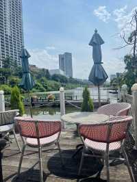 Cafe by the canal.