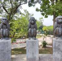 Beautiful Sculptures at Sud Sid Siam Park 