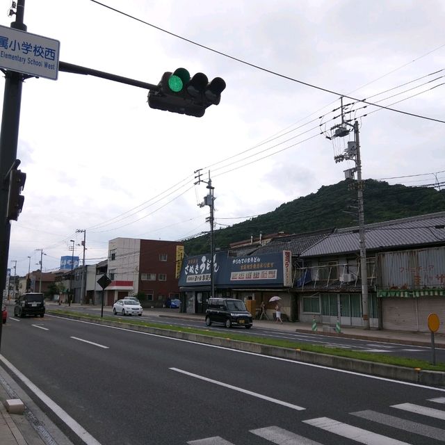 瀬戸大橋アンパンマントロッコ：子どもたちの夢が詰まった特別列車