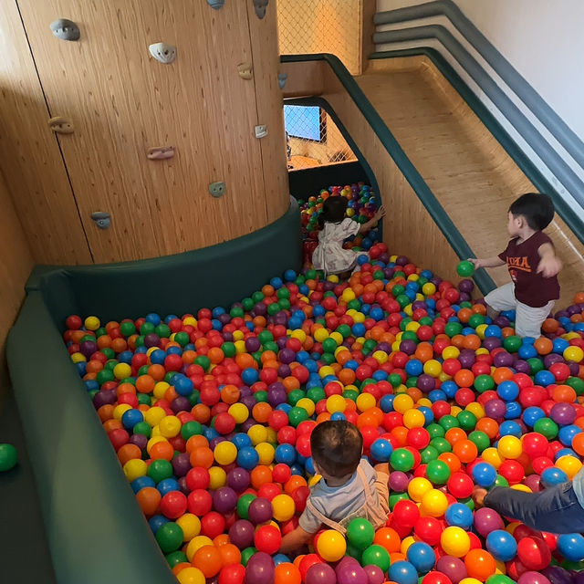 Where Kids Play and Parents Relax: M Resort & Hotel Awaits 🇲🇾