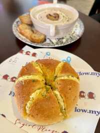 My Favorite Café for Bagel Lovers