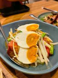 SomTamNua Restaurant, Popular Among Locals and Tourists in Bangkok