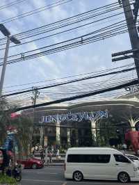 【タイ･プーケット🇹🇭】船や乗り物もある！？お土産、飲食店なんでも揃うショッピングモール🛍