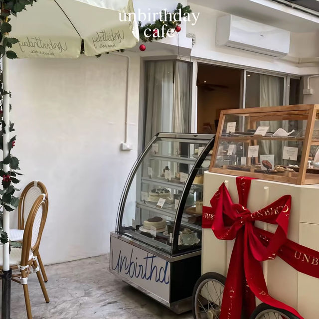 คาเฟ่ตีมคริสต์มาส : Unbirthday cafe