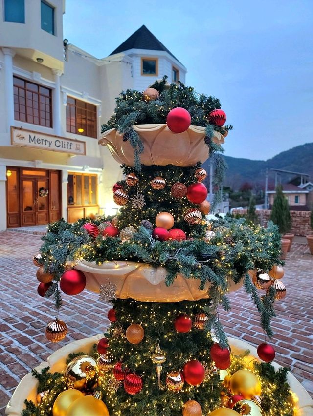 대형트리가 있는 거제도 크리스마스카페🎄