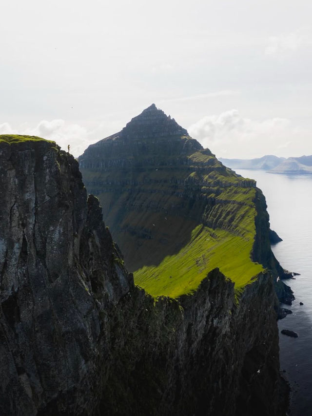 A road trip in Faroe Islands is a must!🗻