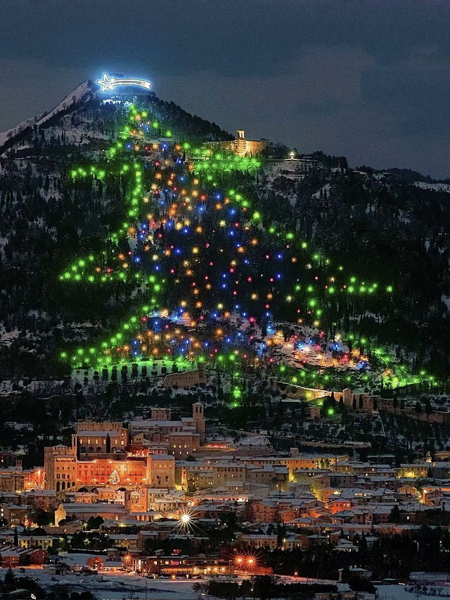 A Fairytale Christmas in Gubbio, Italy